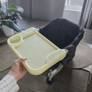 Toogle portable highchair black